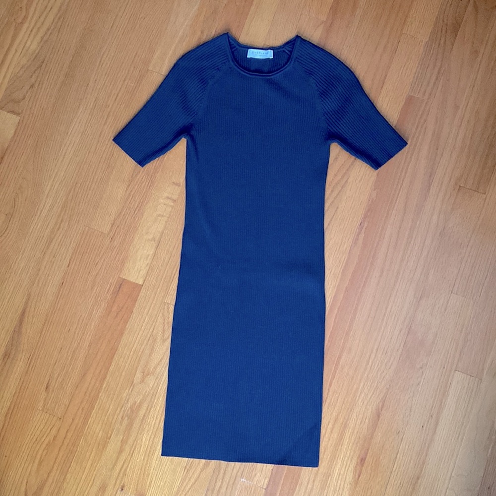 Everlane Ribbed Short Sleeve Dress - Picture 3 of 7